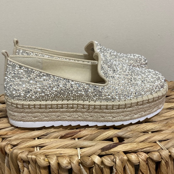 Gianni Bini Women's Sparkling Loafers - Silver and Cream - Picture 7 of 14